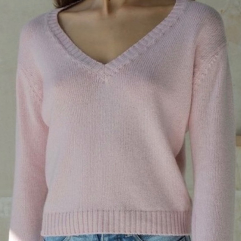 CASHMERE SWEATER